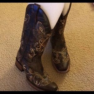 Corral Square Toes *SOLD*